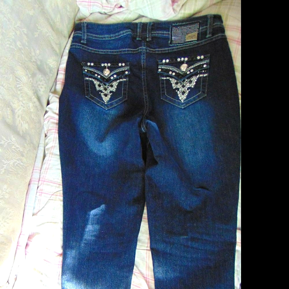 One Sone Jeans Faux Diamond Accents Sz 10 NWOT